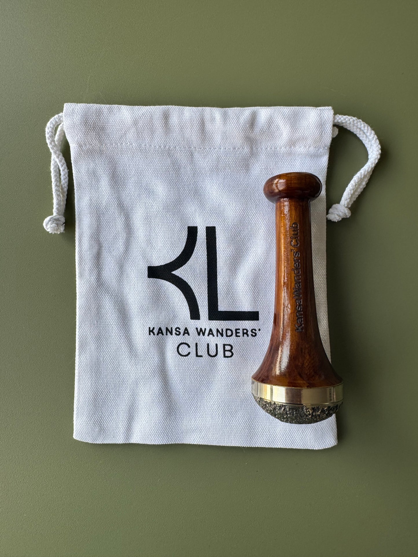 Kansa Wand | Texturé/ Rugueux Moyen (taille M)