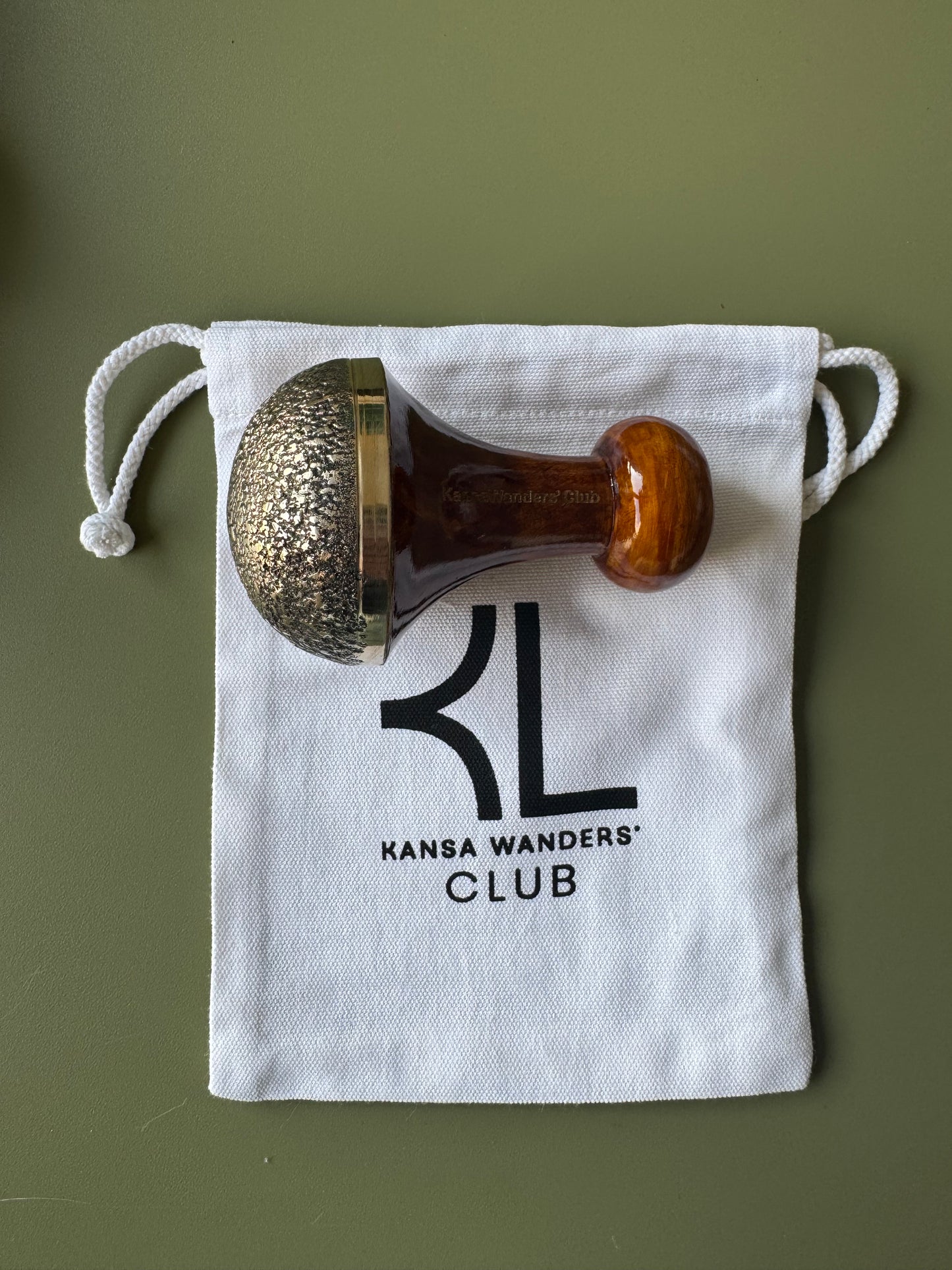Kansa Wand | Texturé/ Rugueux Grand (taille L)