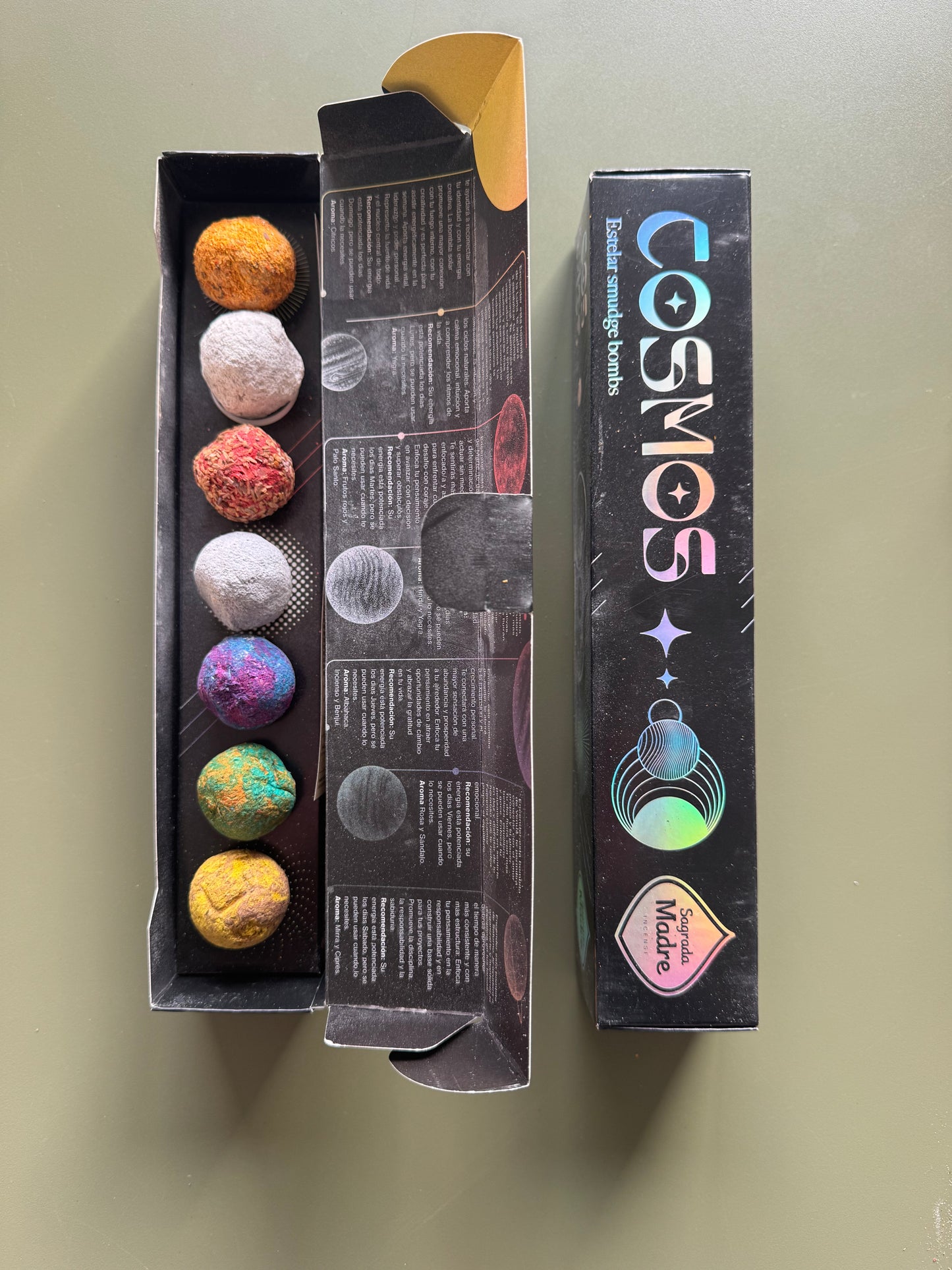 Bombes d’Encens Sagrada Madre – Duo Cosmos (2 Coffrets – 14 Bombes)