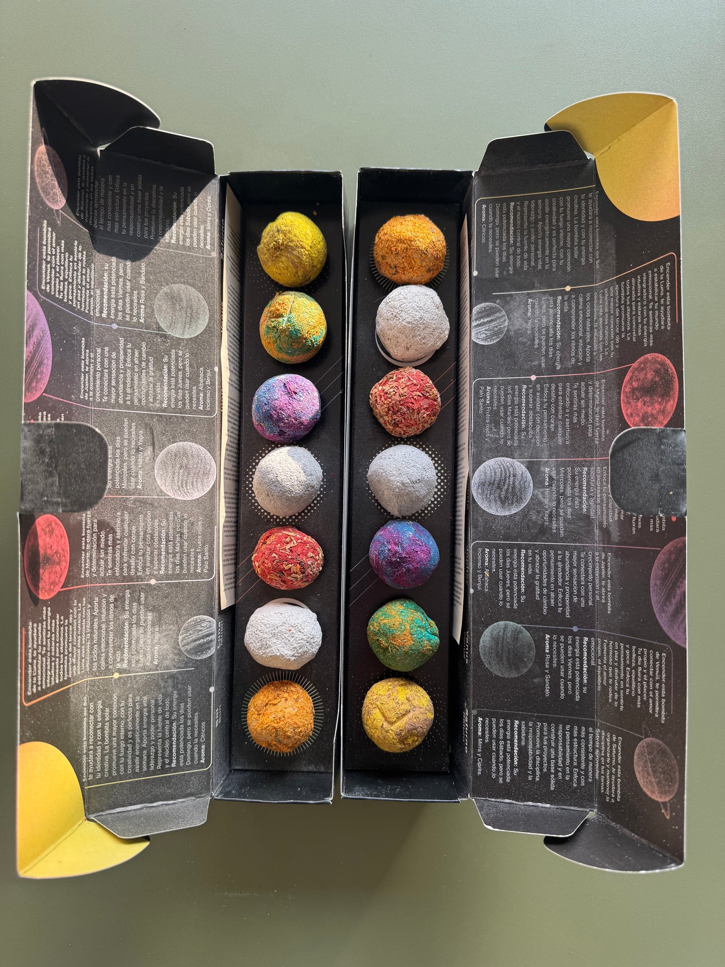 Bombes d’Encens Sagrada Madre – Duo Cosmos (2 Coffrets – 14 Bombes)