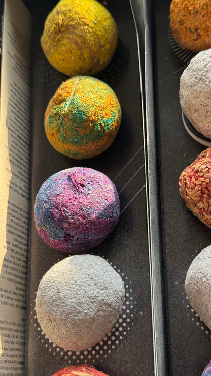 Bombes d’Encens Sagrada Madre – Duo Cosmos (2 Coffrets – 14 Bombes)